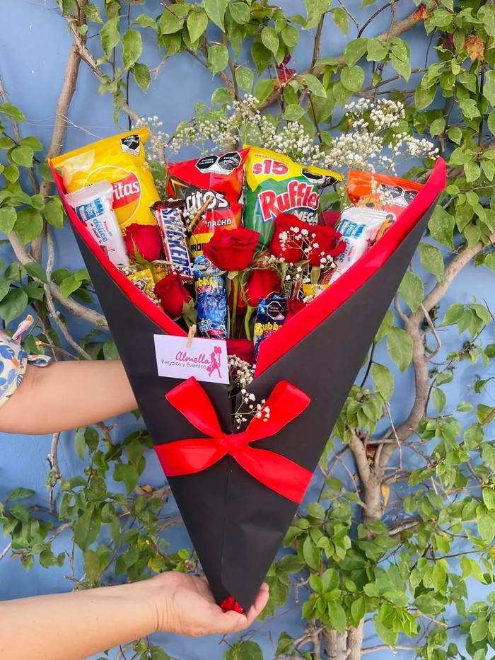 Ramo Flores, Chocolates y Botanas