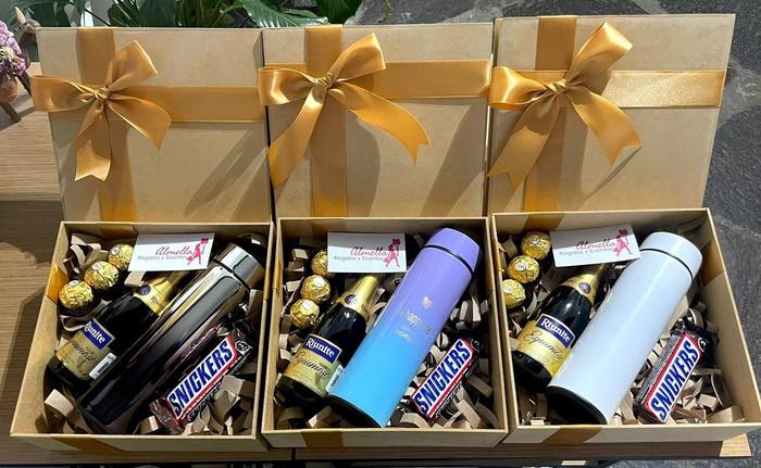 Caja Cuadrada Termo, Vino y Chocolates